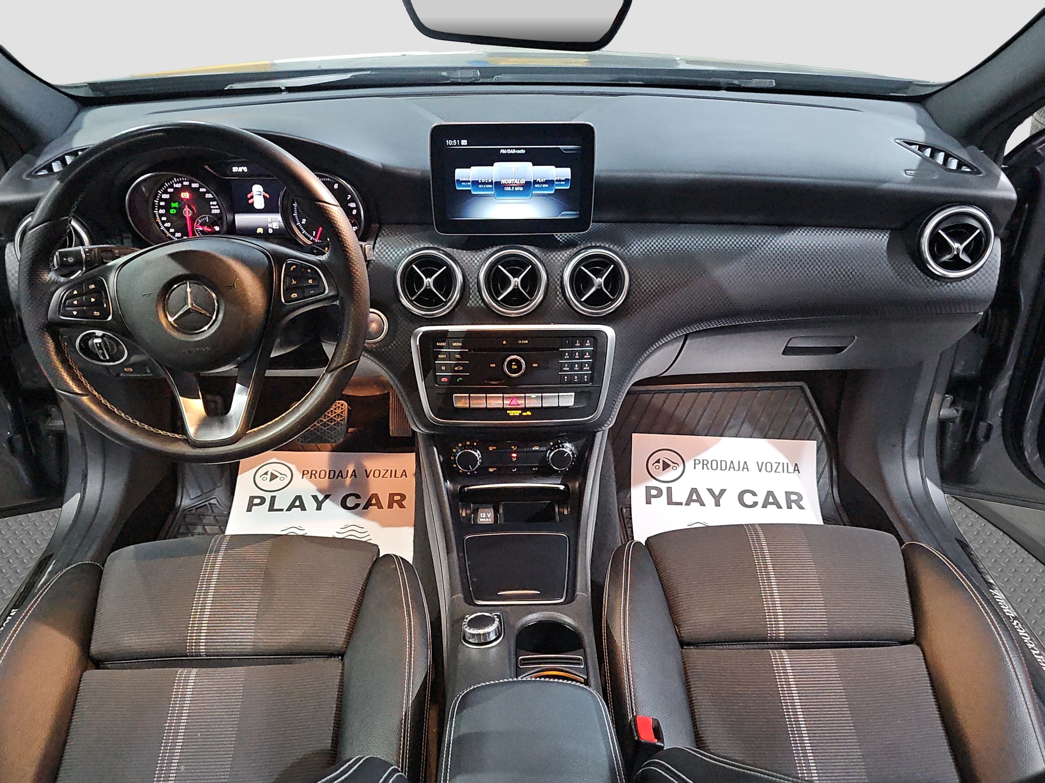 
								Mercedes Benz A 180 AUTO/ODLI.ČAN full									