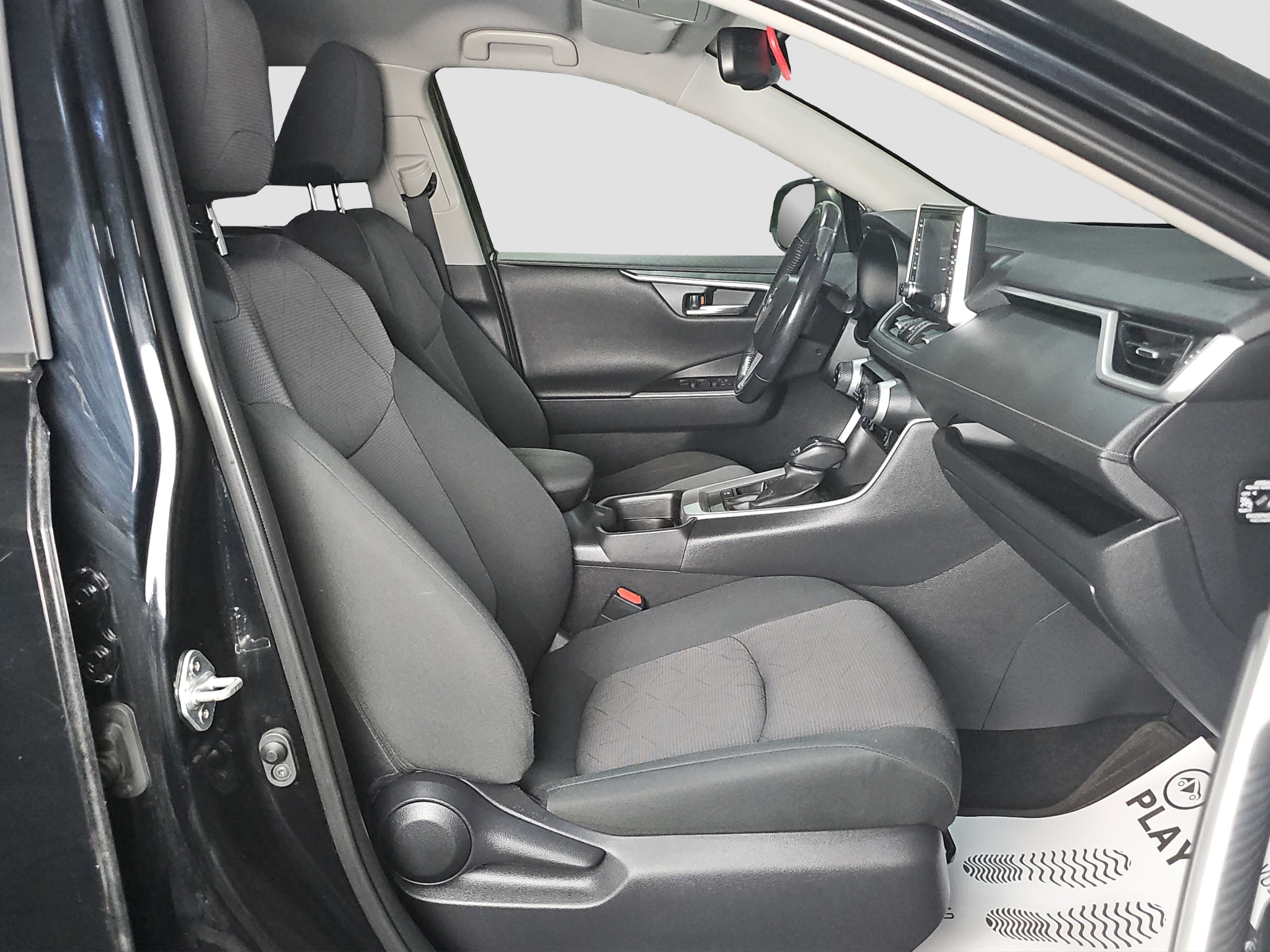 
								Toyota RAV 4 full									