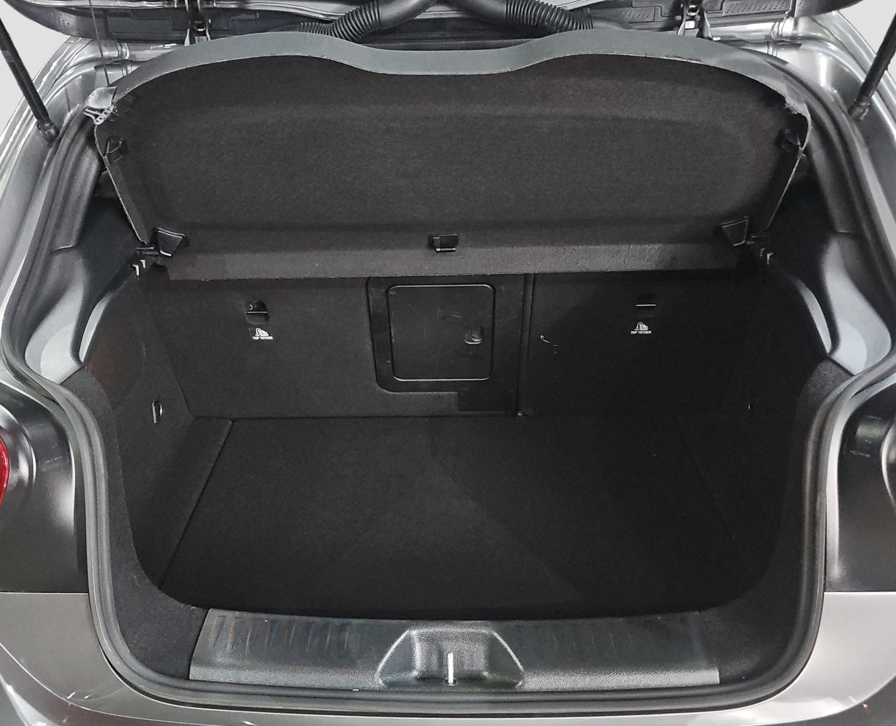 
								Mercedes Benz A 180 AUTO/ODLI.ČAN full									