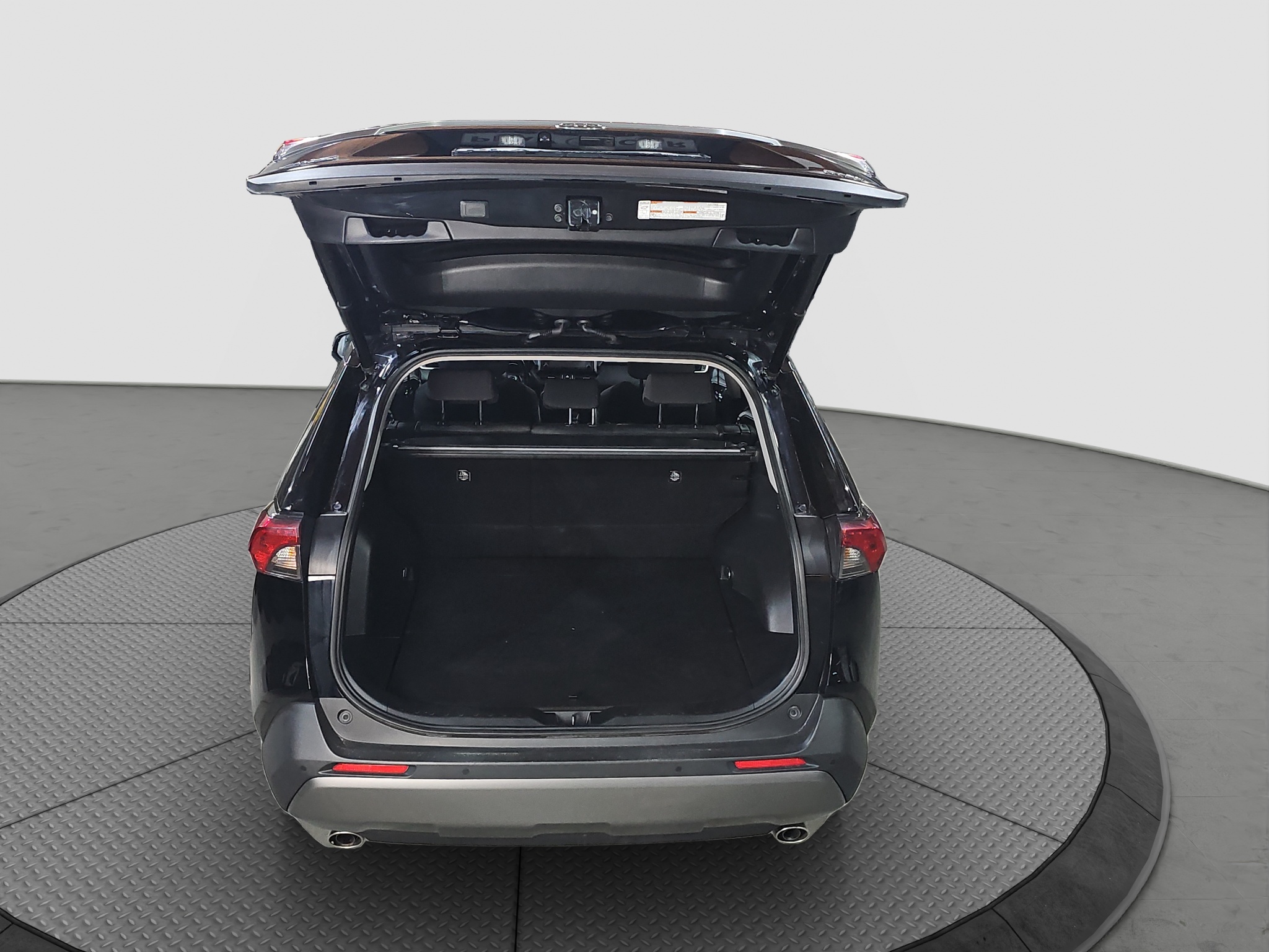 
								Toyota RAV 4 full									