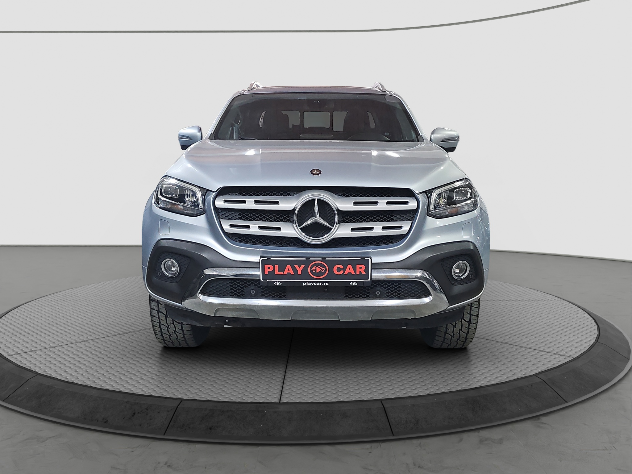 
								Mercedes Benz X klasa full									