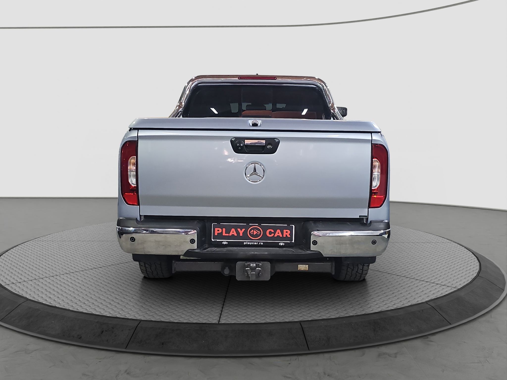 
								Mercedes Benz X klasa full									