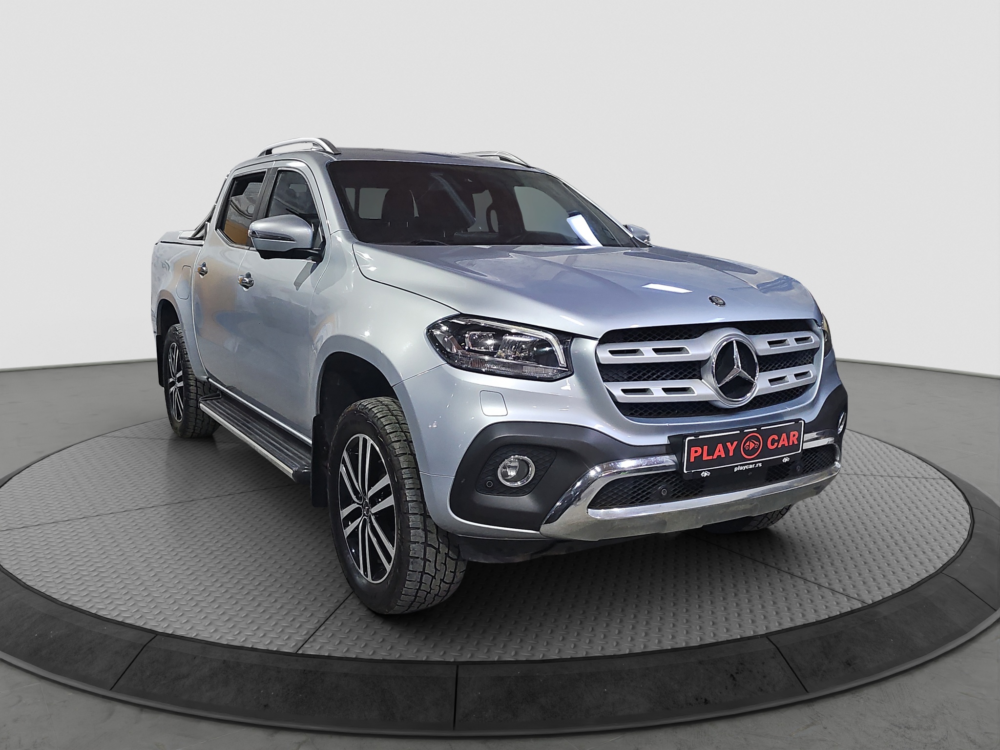 
								Mercedes Benz X klasa full									