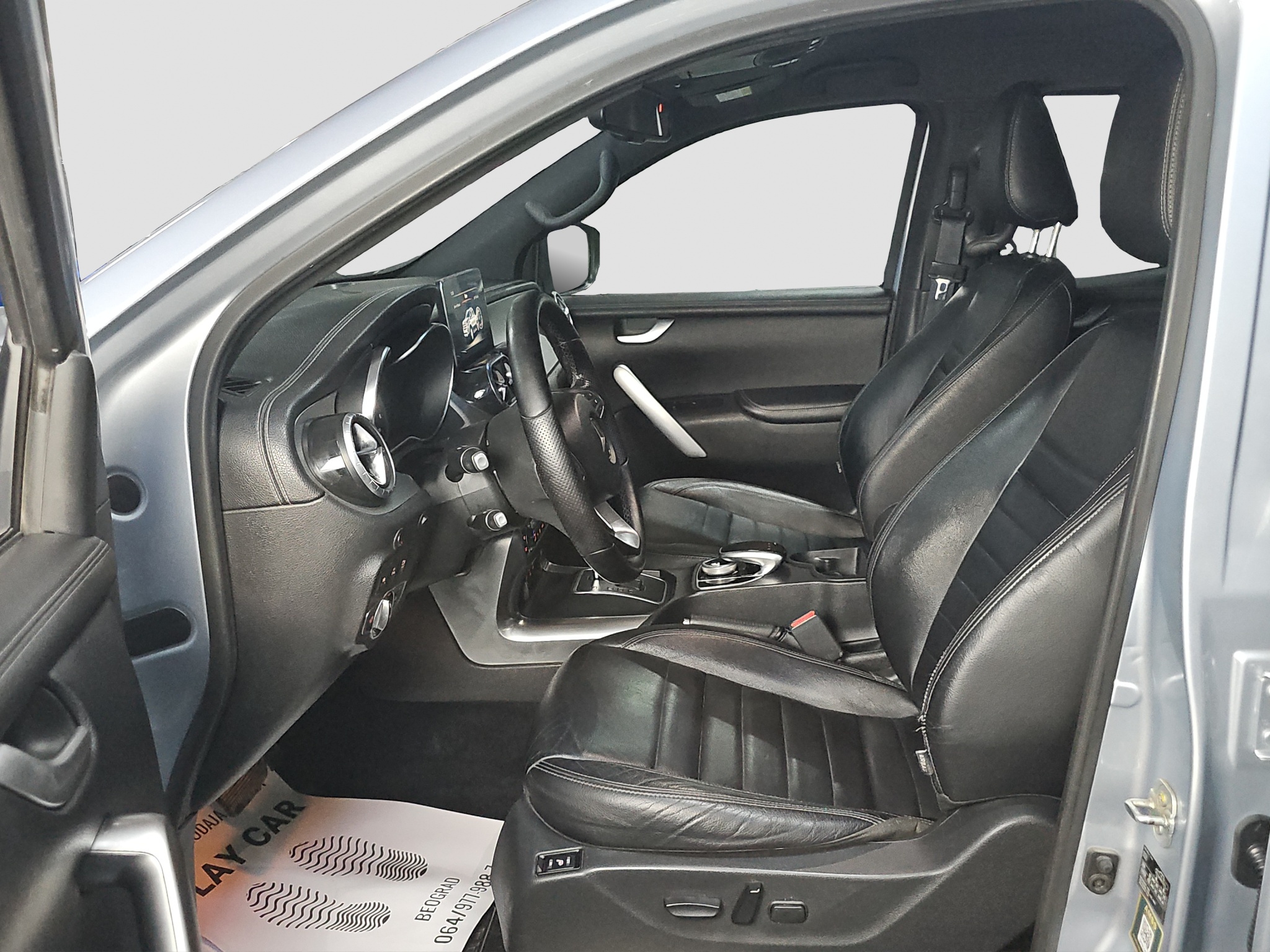 
								Mercedes Benz X klasa full									