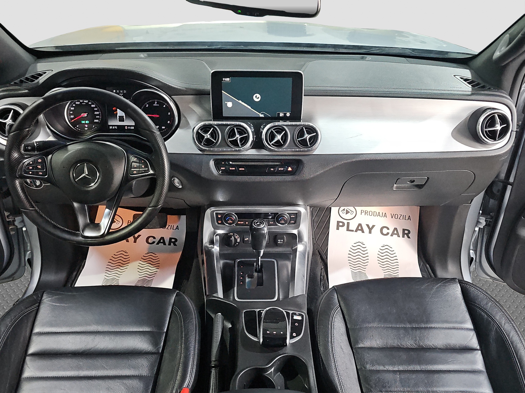 
								Mercedes Benz X klasa full									