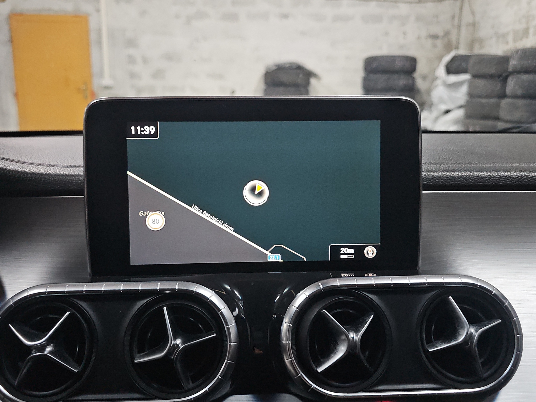 
								Mercedes Benz X klasa full									