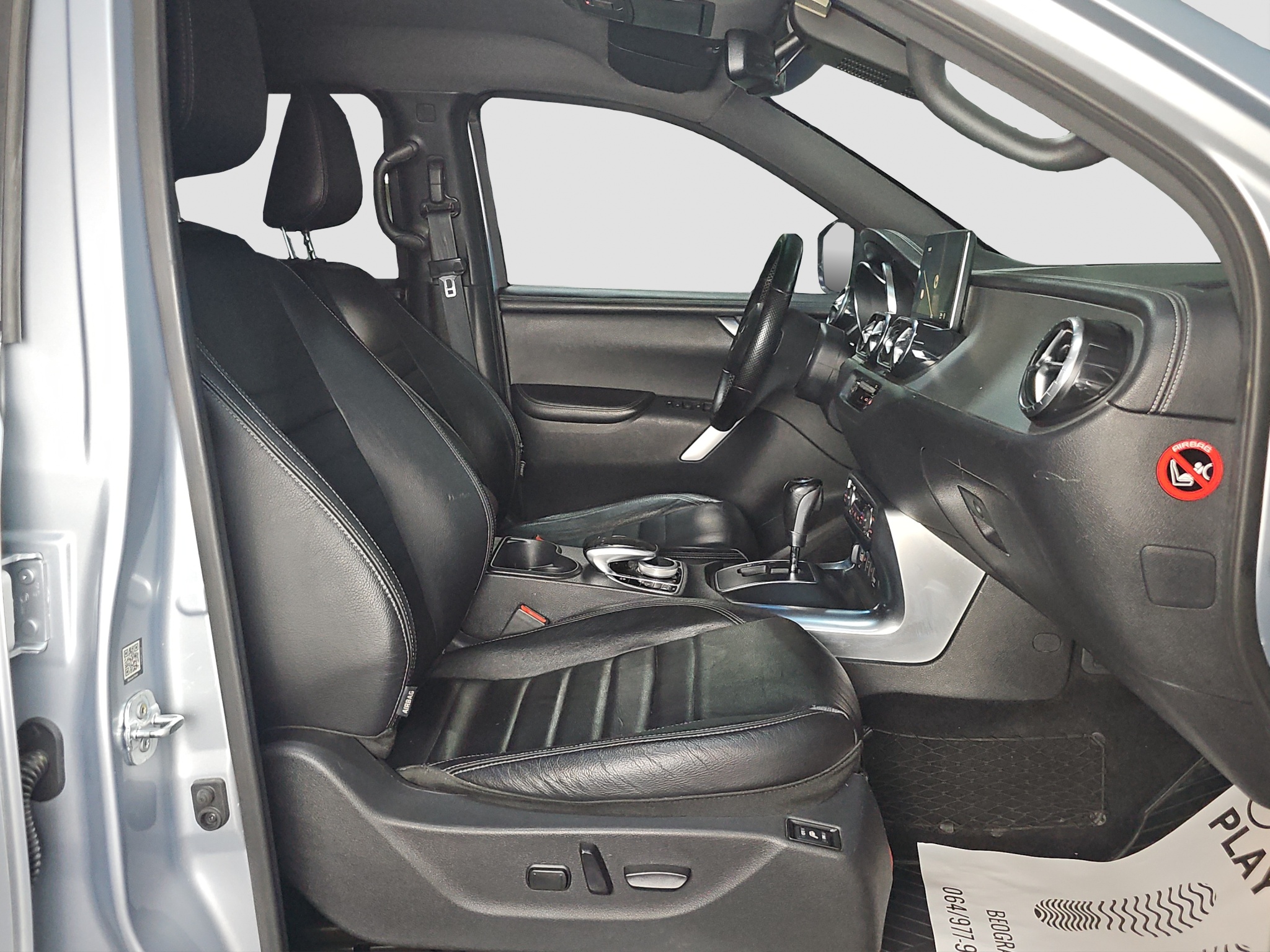 
								Mercedes Benz X klasa full									