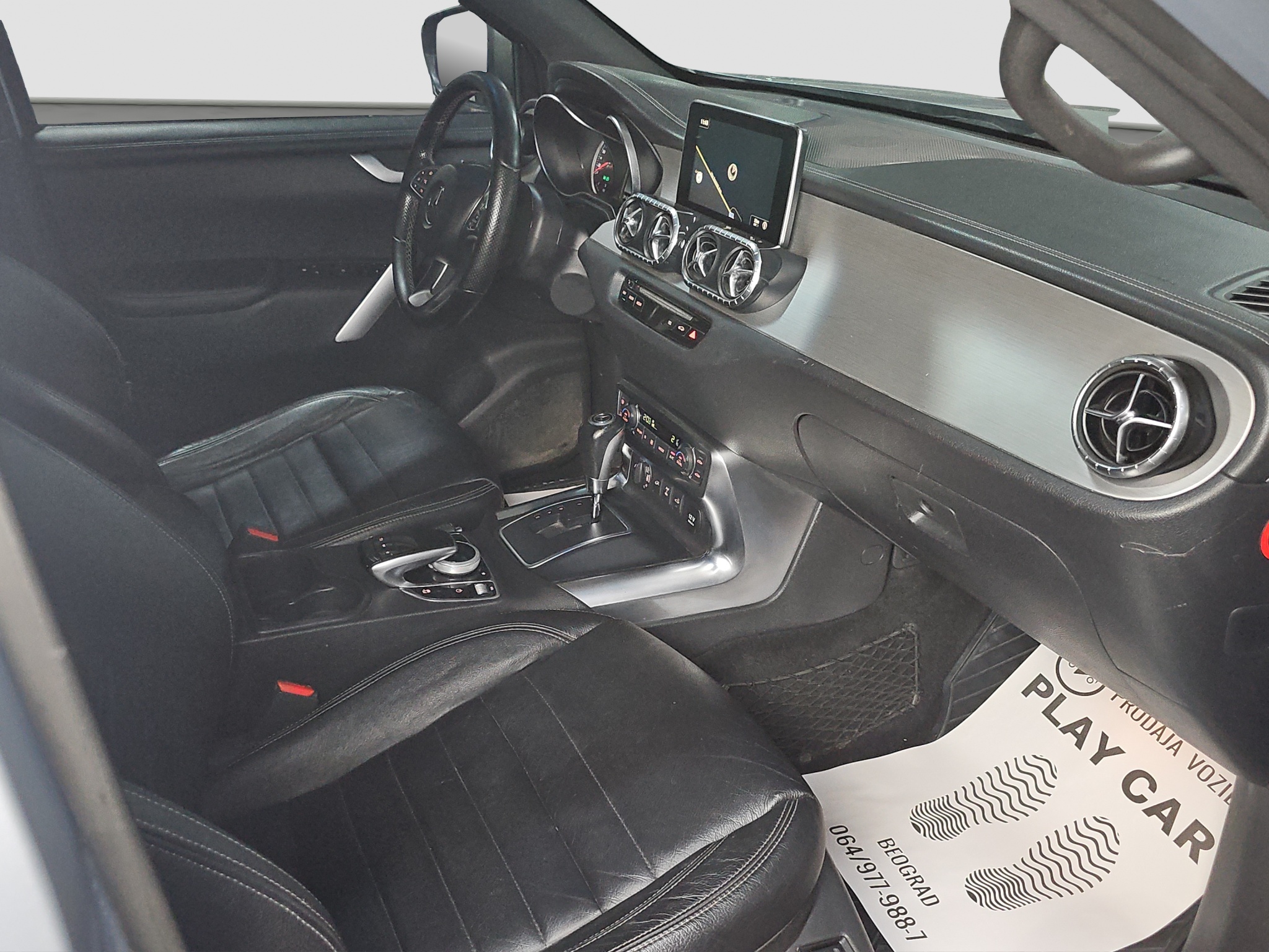 
								Mercedes Benz X klasa full									