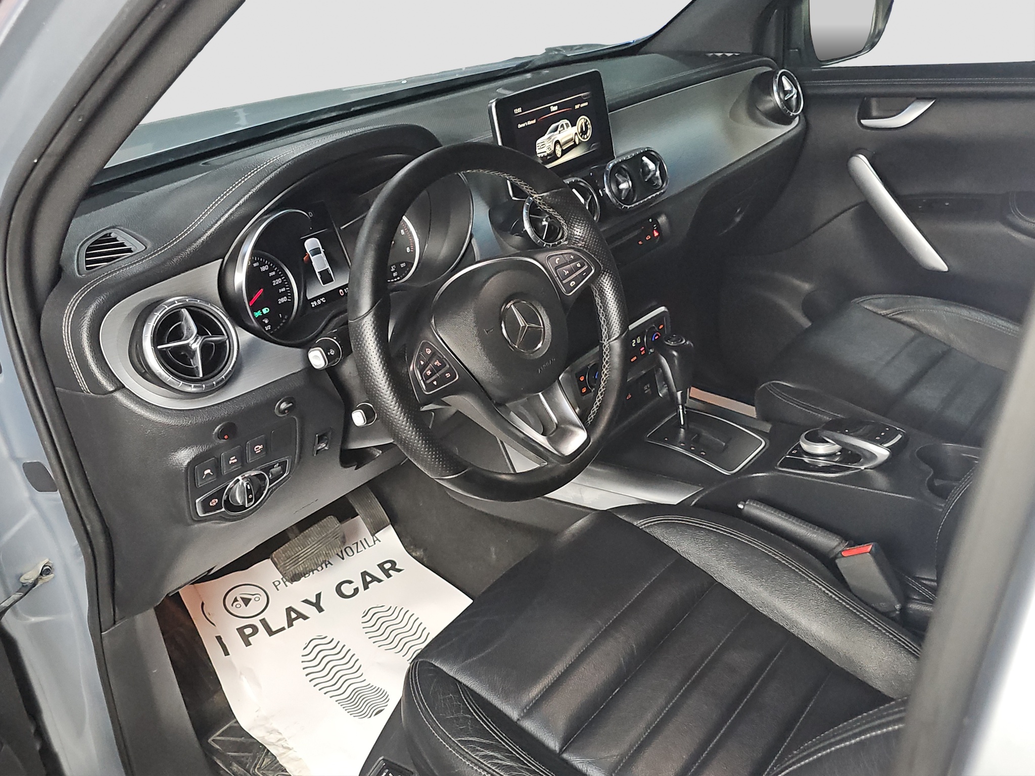 
								Mercedes Benz X klasa full									